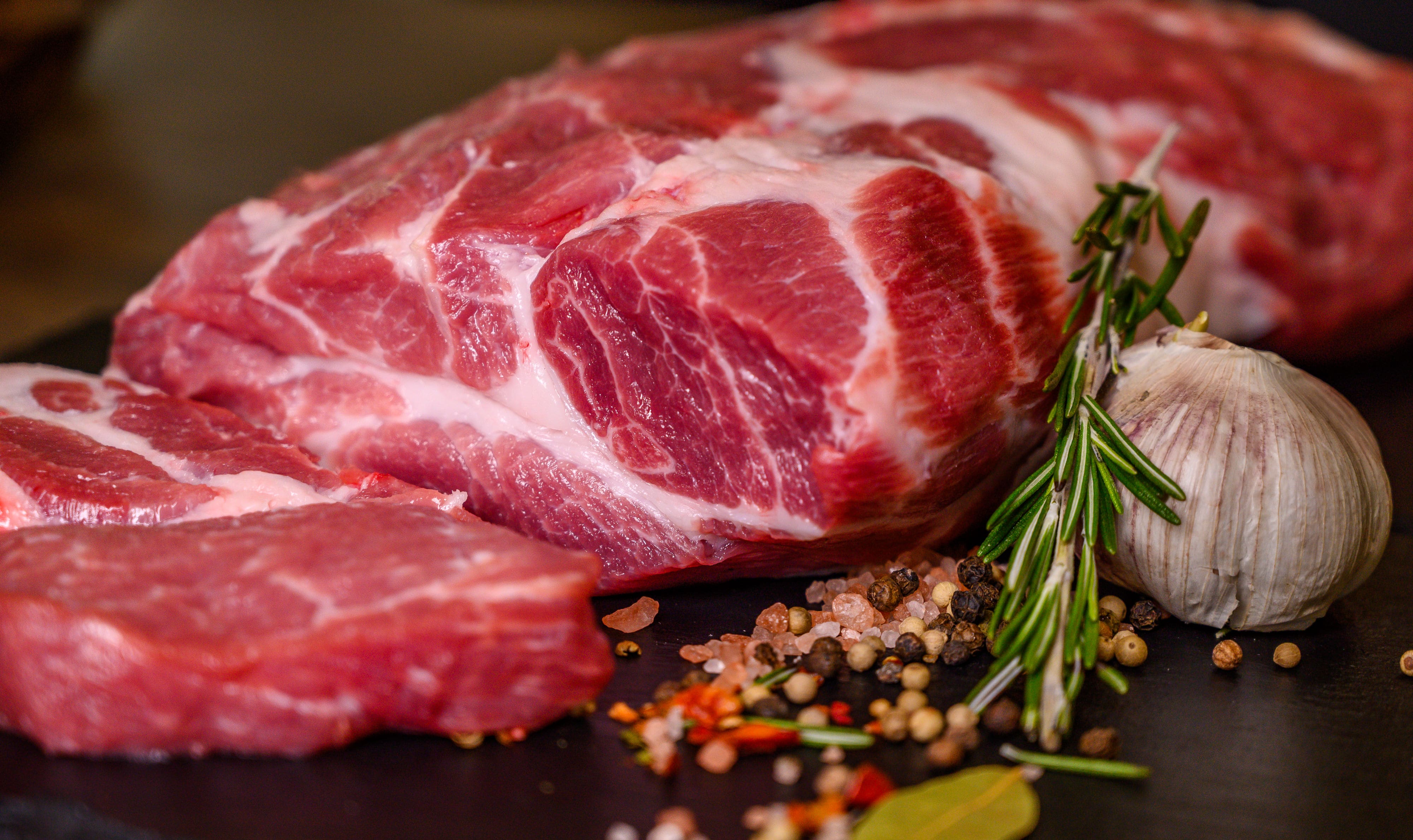 Ceafă de Porc Proaspătă