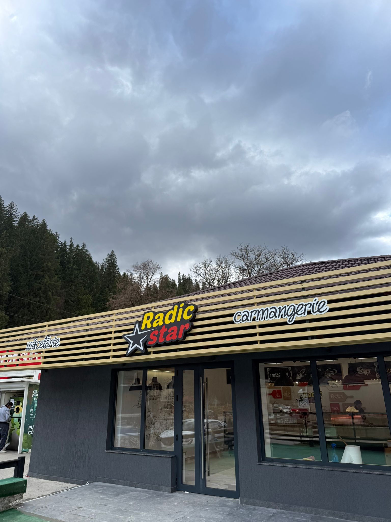 RadicStar Rucar – Produse Traditionale din Carne